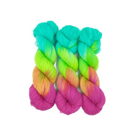 Wollstrang - Handgefärbte Wolle - Farbularasa - Monatsfärbung