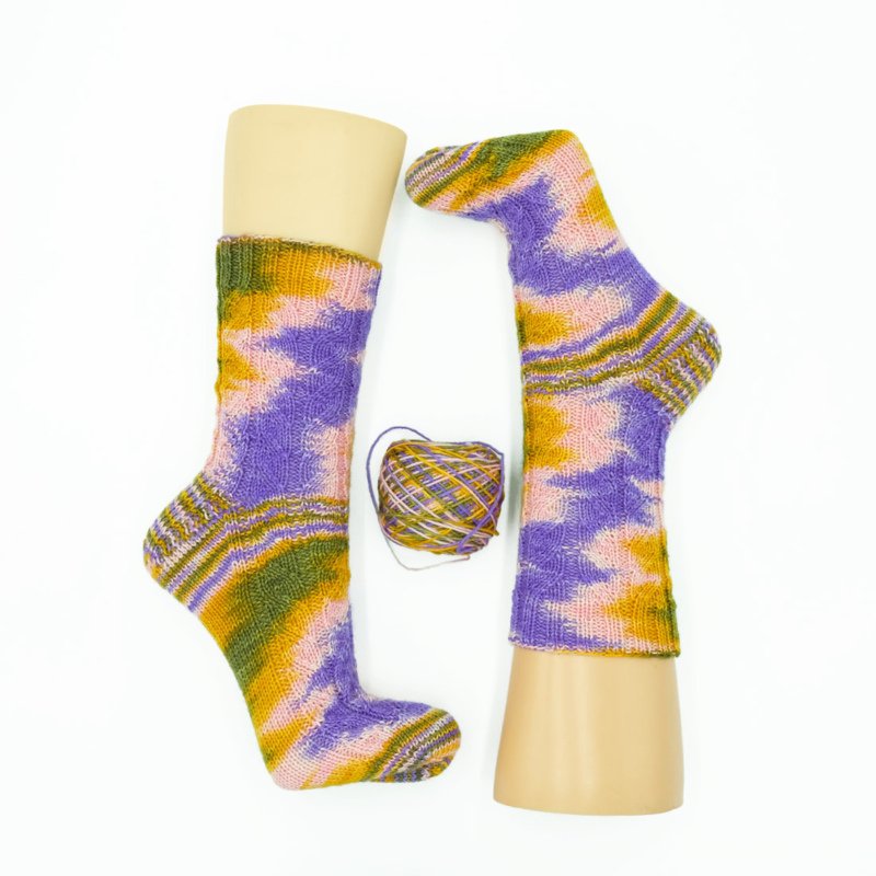 Herbstliche Socken - Handgefärbte Wolle - Farbularasa - Monatsfärbung